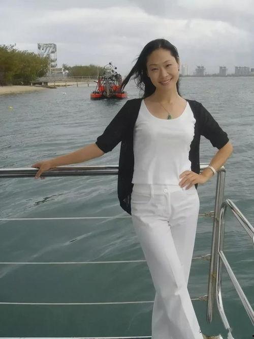 于文华年轻时的照片,岁月如歌，风华正茂