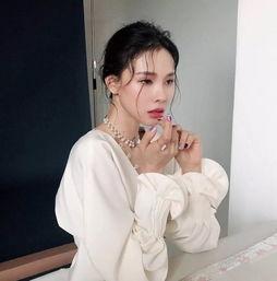 网红刘晗照片  第2张