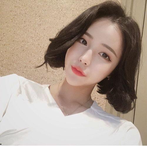 网红齐肩短发,潮流新宠,短发界的时尚风向标 第3张 网红齐肩短发,潮流新宠,短发界的时尚风向标 第3张